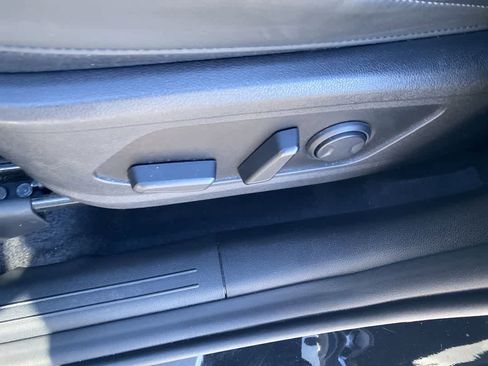 Used 2022 Kia Sorento EX w/ Panoramic Sunroof Package image 12