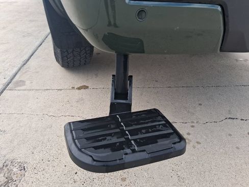 New 2026 Nissan Frontier PRO-4X w/ Tow Package AWD/4WD image 8