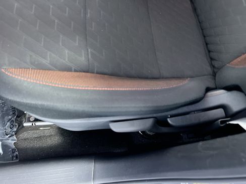 Used 2024 Nissan Kicks SR FWD image 13
