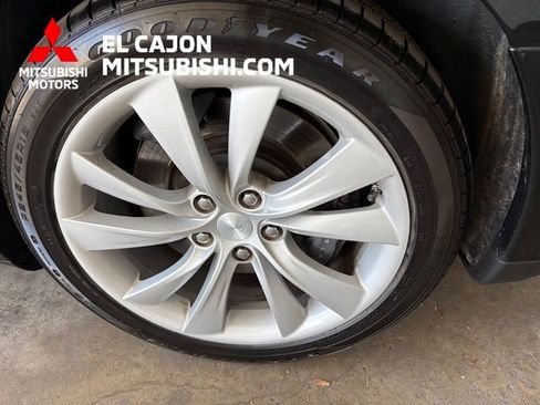 Used 2015 Tesla Model S 85 RWD image 6