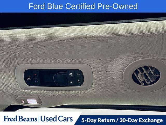 Used 2023 Chrysler Pacifica Limited FWD image 45