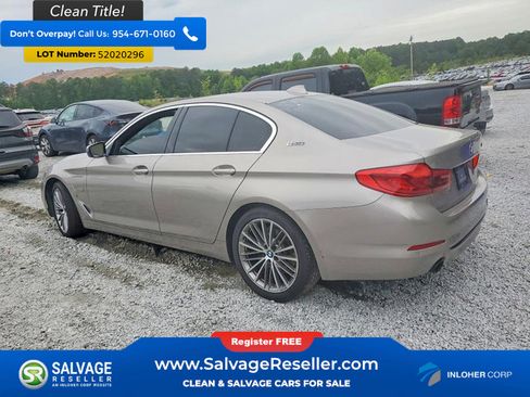 Used 2019 BMW 530e w/ Convenience Package RWD image 3