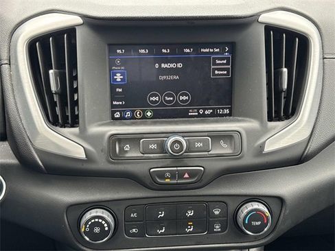 Used 2022 GMC Terrain SLE w/ Elevation Edition image 30