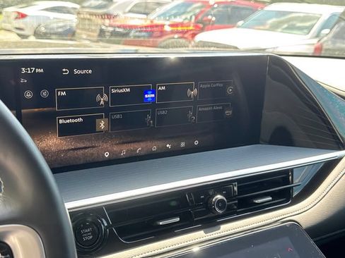 Used 2025 INFINITI QX80 Sensory AWD/4WD image 21
