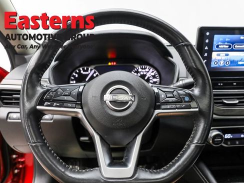 Used 2023 Nissan Altima 2.5 SL FWD image 10