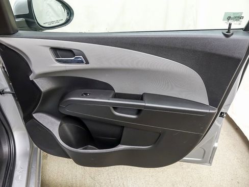 Used 2014 Chevrolet Sonic LT image 22