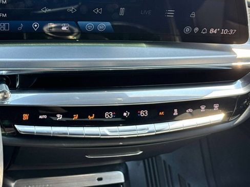 Certified 2024 Cadillac Lyriq Luxury AWD/4WD image 12