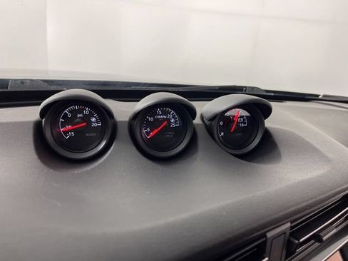 Used 2025 Nissan Z Sport w/ Floor Mat Package RWD image 28