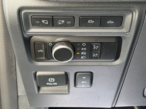 Used 2024 Ford F150 Lightning Lariat image 27