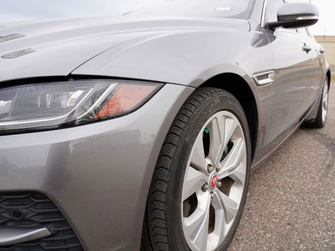 Used 2020 Jaguar XE S image 20