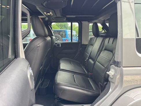 Used 2023 Jeep Wrangler Unlimited Sahara w/ Cold Weather Group AWD/4WD image 12