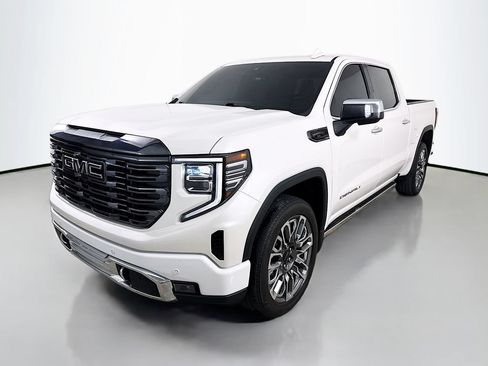 Used 2023 GMC Sierra 1500 Denali Ultimate AWD/4WD image 3