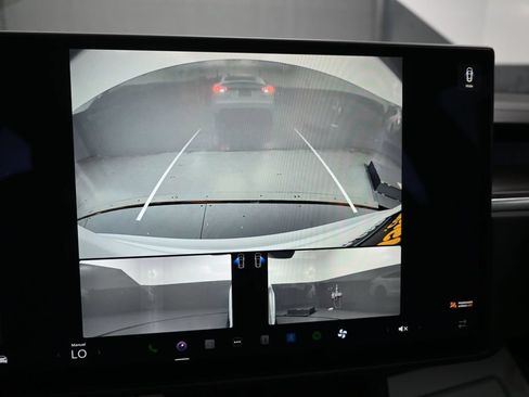 Used 2022 Tesla Model S Plaid AWD/4WD image 12