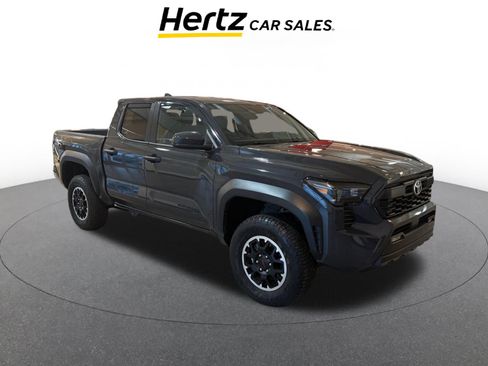 Used 2025 Toyota Tacoma TRD Off-Road image 1