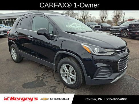 Certified 2020 Chevrolet Trax LT w/ Driver Confidence Package image 3