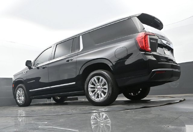Used 2023 GMC Yukon XL SLT w/ SLT Premium Package RWD image 25
