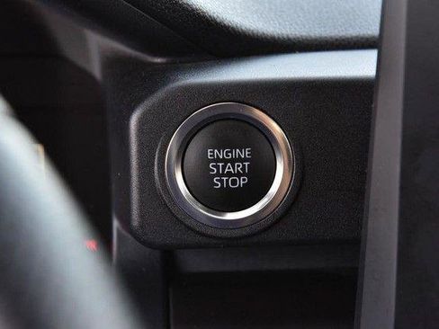 Used 2025 Toyota 4Runner SR5 image 18