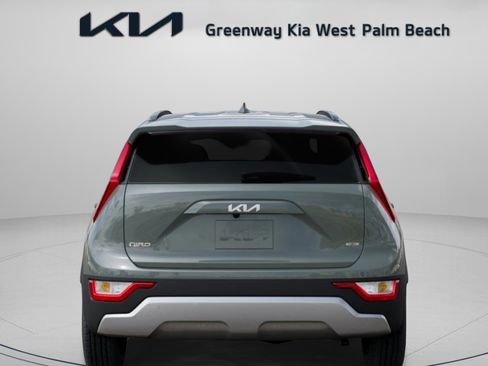 New 2026 Kia Niro EX image 7