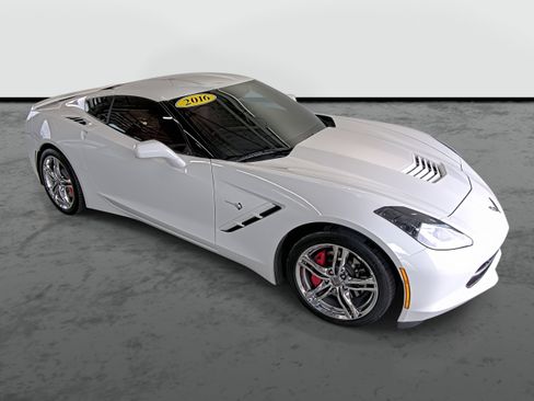 Used 2016 Chevrolet Corvette Stingray Coupe w/ 2LT Preferred Equipment Group RWD image 4