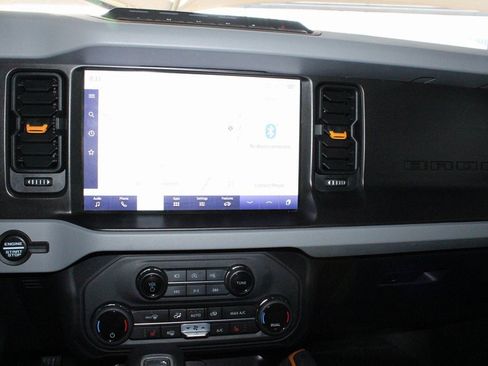 Used 2023 Ford Bronco Badlands w/ Sasquatch Package image 5