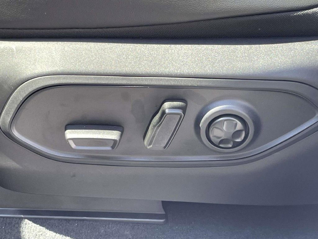 New 2027 Jeep Grand Cherokee Altitude AWD/4WD image 27