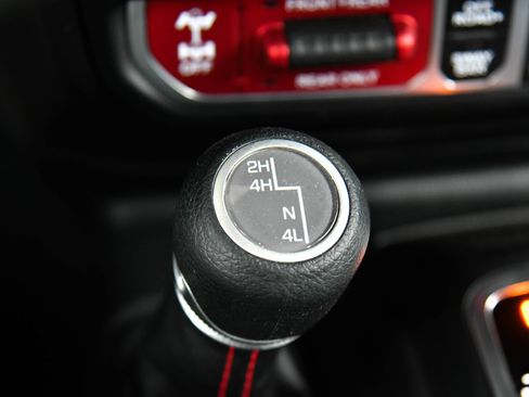 Used 2023 Jeep Wrangler Unlimited Rubicon image 28