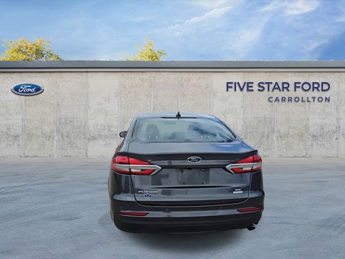 Used 2020 Ford Fusion SE image 7