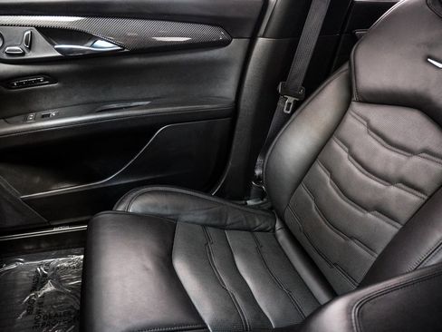 Used 2020 Cadillac CT6 V image 33