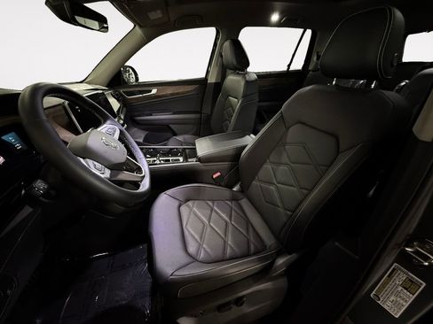 New 2026 Volkswagen Atlas SE FWD image 11