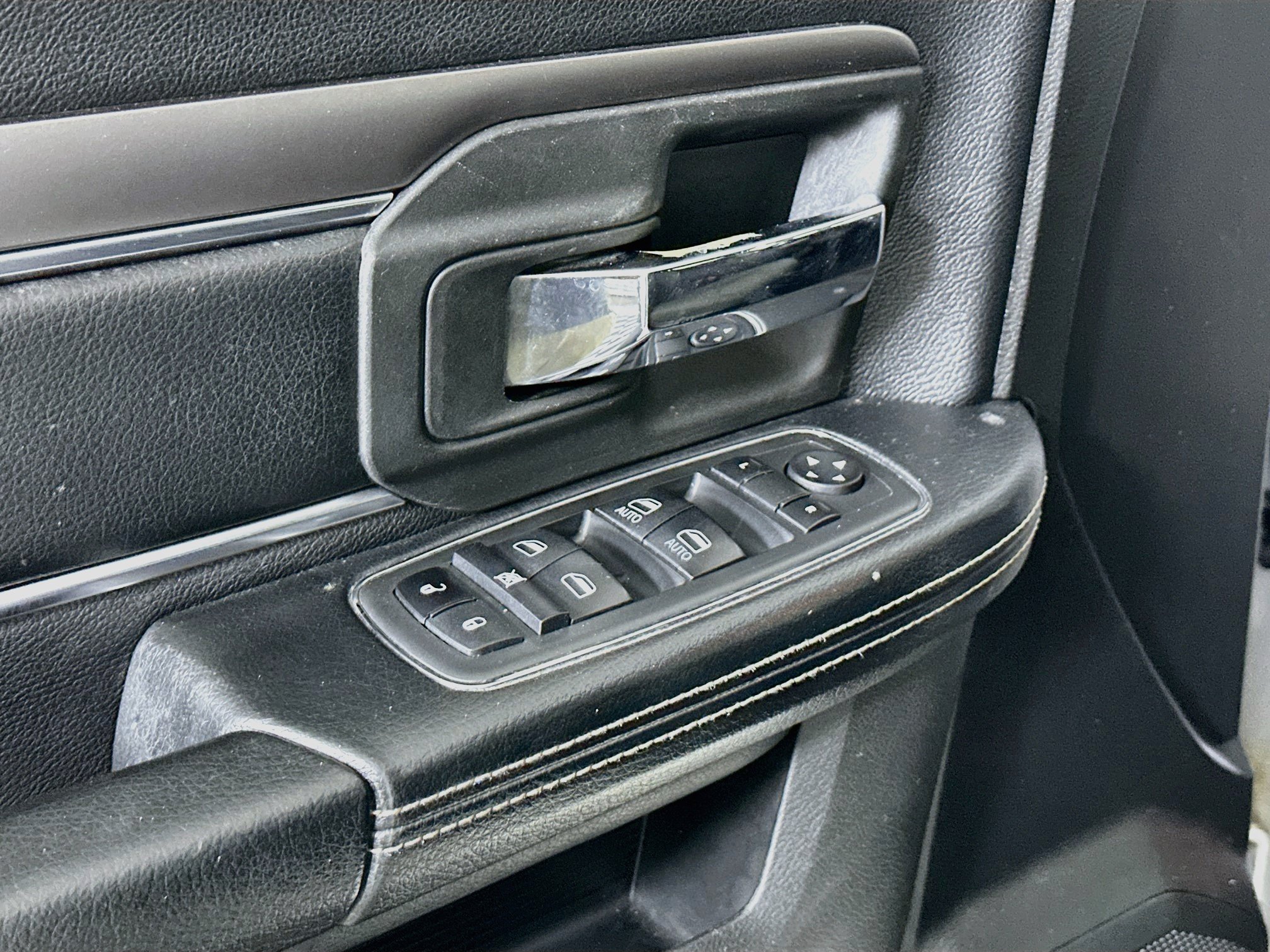Used 2021 RAM 1500 Warlock w/ Electronics Group RWD image 15