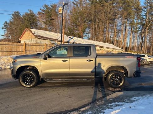 Used 2020 Chevrolet Silverado 1500 LT Trail Boss image 4