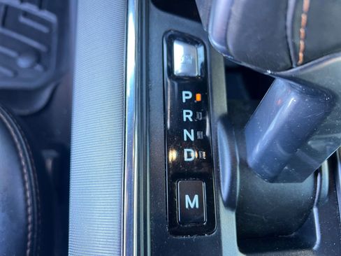 Used 2021 Ford F150 Platinum w/ FX4 Off-Road Package image 28