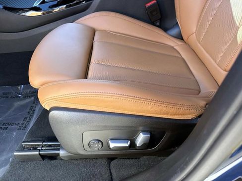 Used 2023 BMW X3 xDrive30i w/ Premium Package image 19