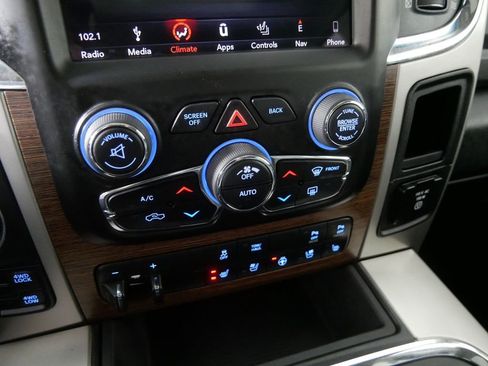 Used 2018 RAM 1500 Laramie w/ Convenience Group image 27