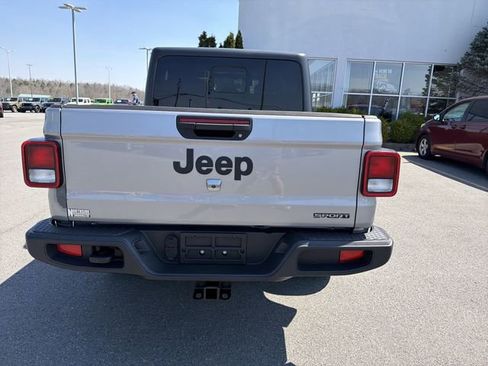 Used 2020 Jeep Gladiator Sport w/ Quick Order Package 24S AWD/4WD image 7