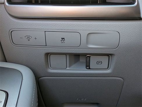 Used 2023 Hyundai Palisade SE image 17