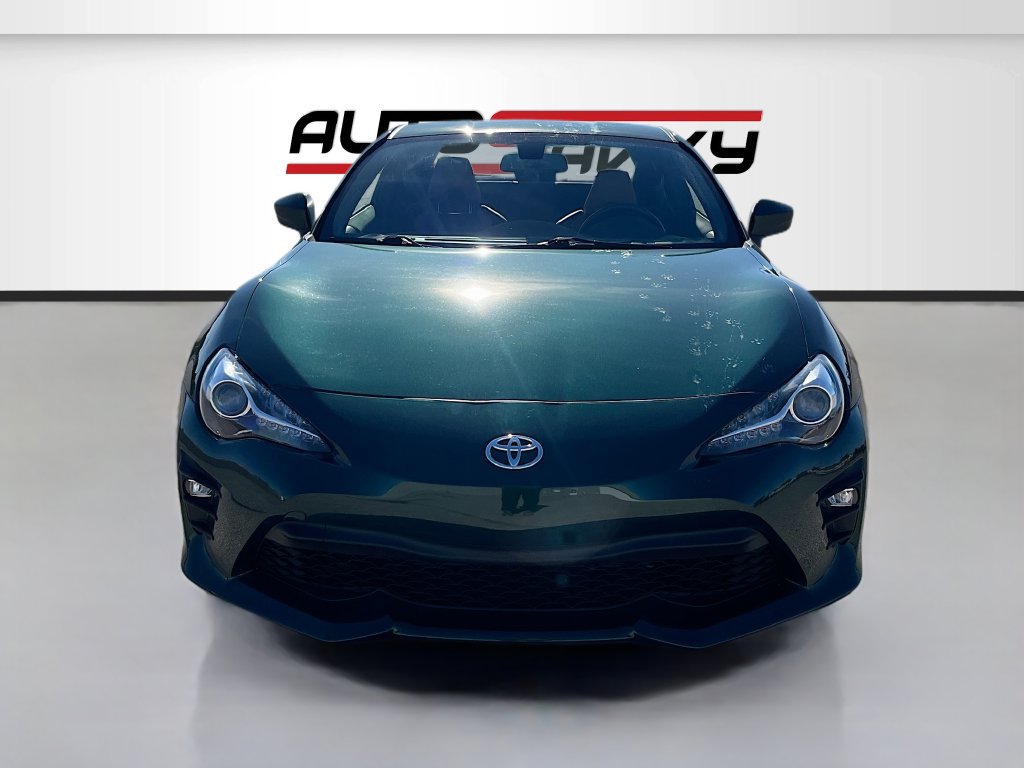 Used 2020 Toyota 86 RWD image 2