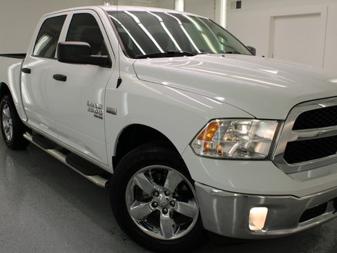 Used 2019 RAM 1500 Tradesman w/ Tradesman SXT Package image 15