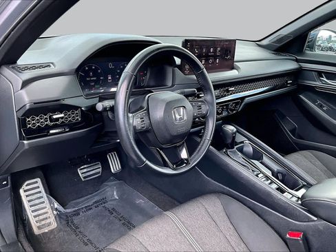 Used 2024 Honda Accord Sport image 18