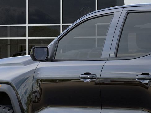 New 2025 GMC Canyon Elevation w/ Convenience Package image 36