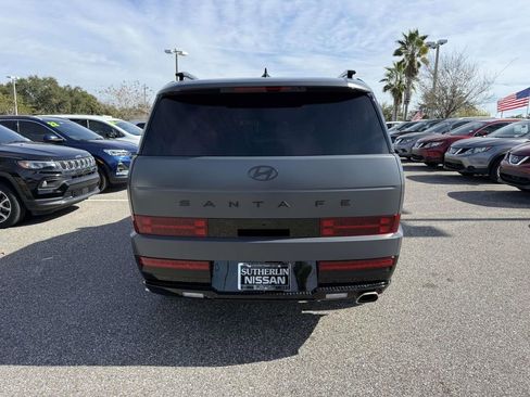 Used 2025 Hyundai Santa Fe Calligraphy image 5