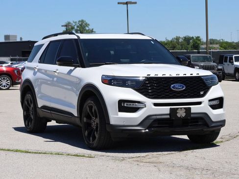 Used 2023 Ford Explorer ST w/ Equipment Group 401A AWD/4WD image 4