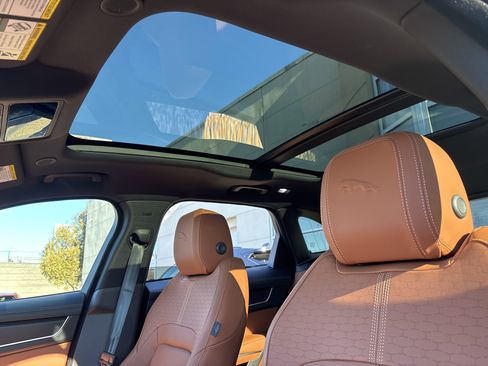 Used 2026 Jaguar F-PACE R-Dynamic S image 15