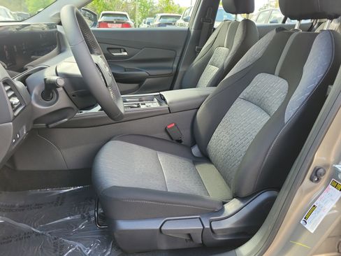 New 2026 Nissan Sentra SV w/ SV Convenience Package FWD image 28