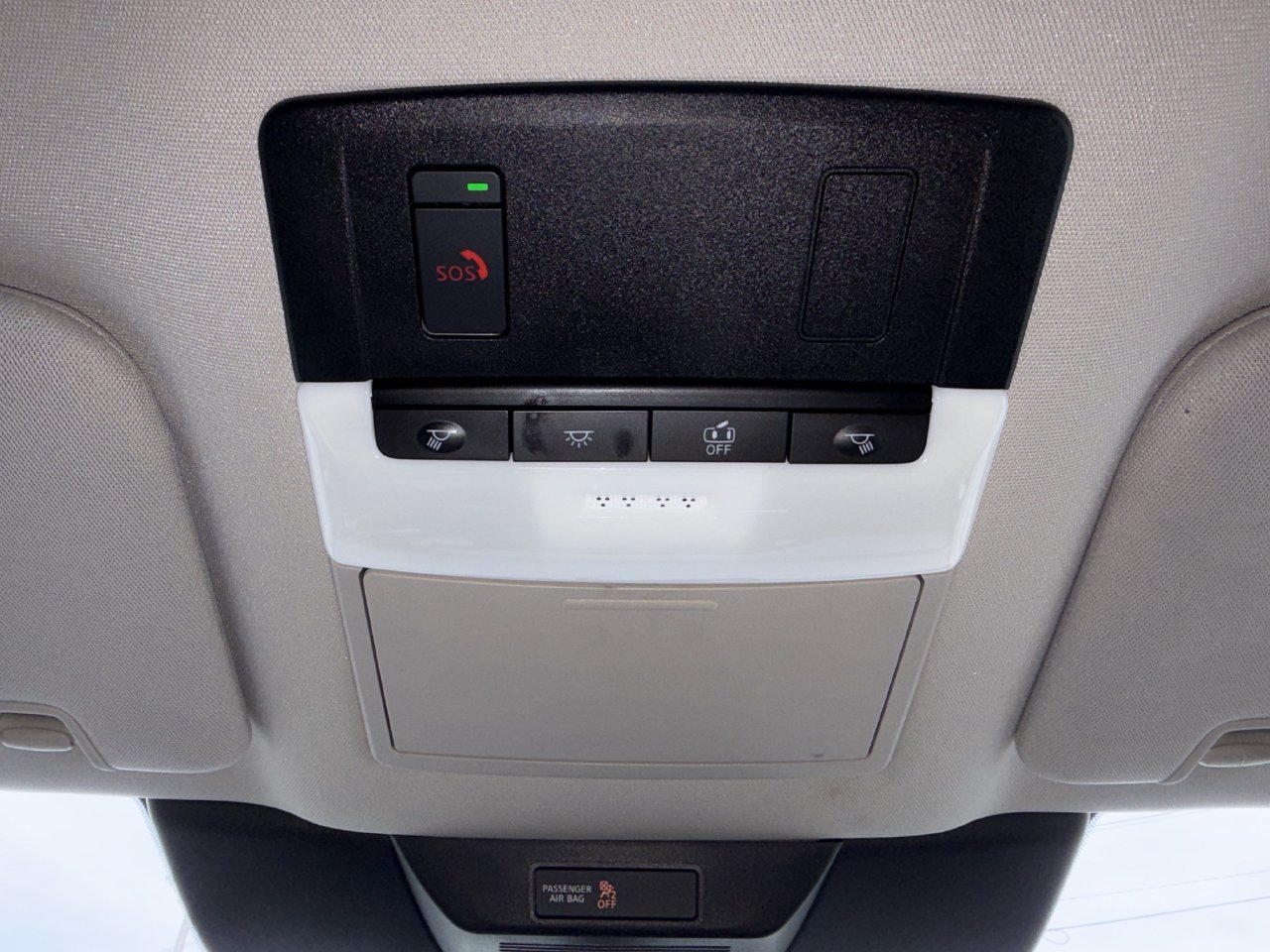 Certified 2025 Nissan Pathfinder SV FWD image 30