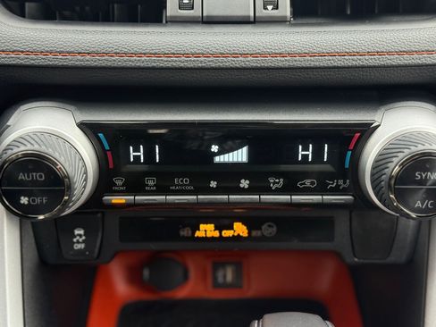 Used 2024 Toyota RAV4 Adventure image 25