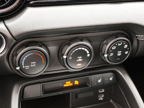 New 2026 MAZDA MX-5 Miata Club w/ Interior Package RWD image 16