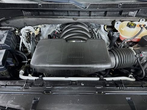 Used 2023 GMC Yukon AT4 image 34