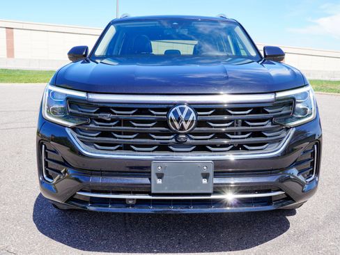 Used 2024 Volkswagen Atlas SEL Premium R-Line AWD/4WD image 9