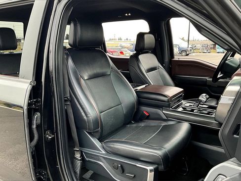 Used 2023 Ford F150 Lariat w/ FX4 Off-Road Package image 7